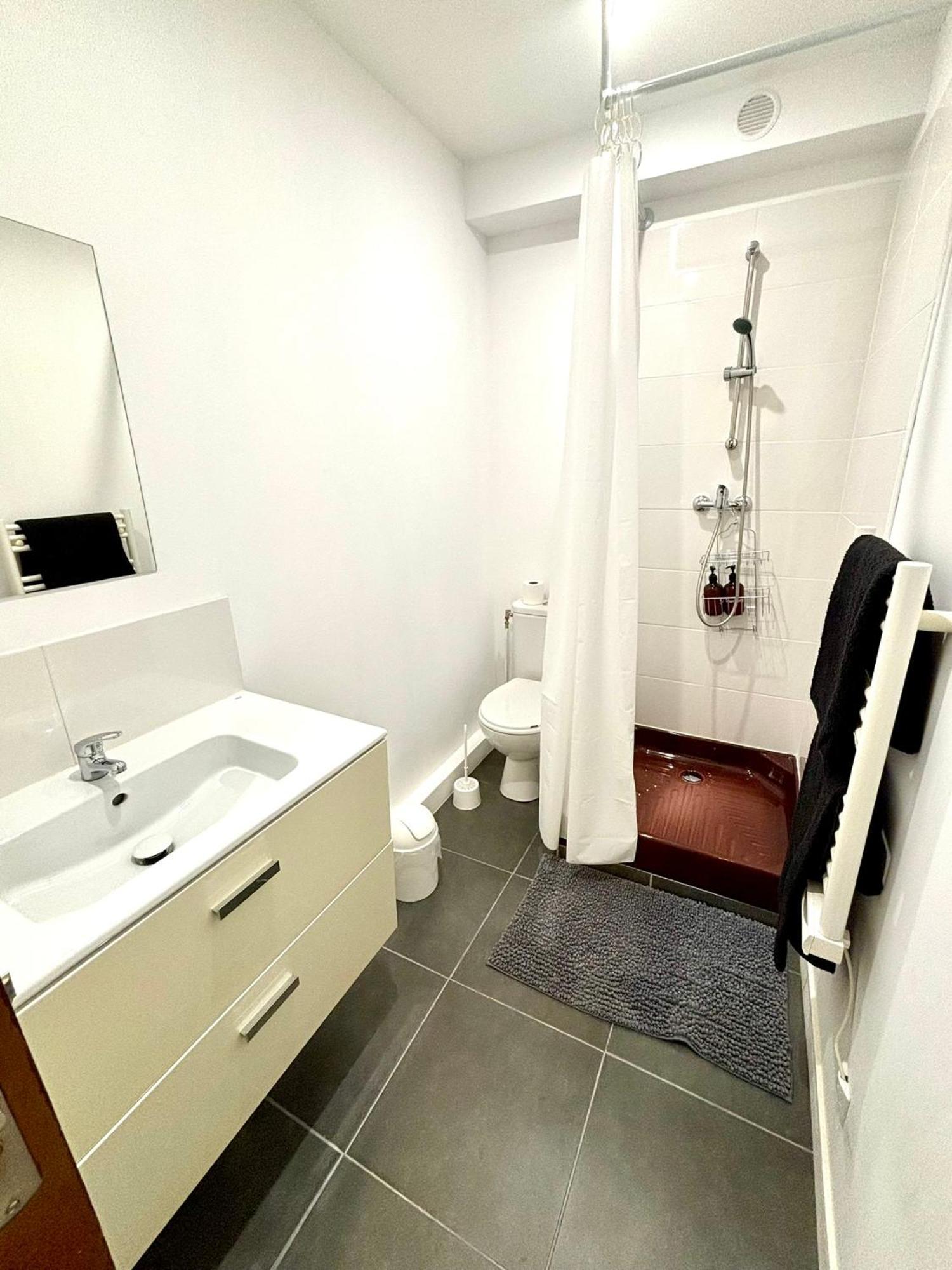 Grande Maison Tout Confort - 5 Chambres 5 Salles De Bain - Rer A - Paris - Disney Сен-Мор-де-Фоссе Екстер'єр фото